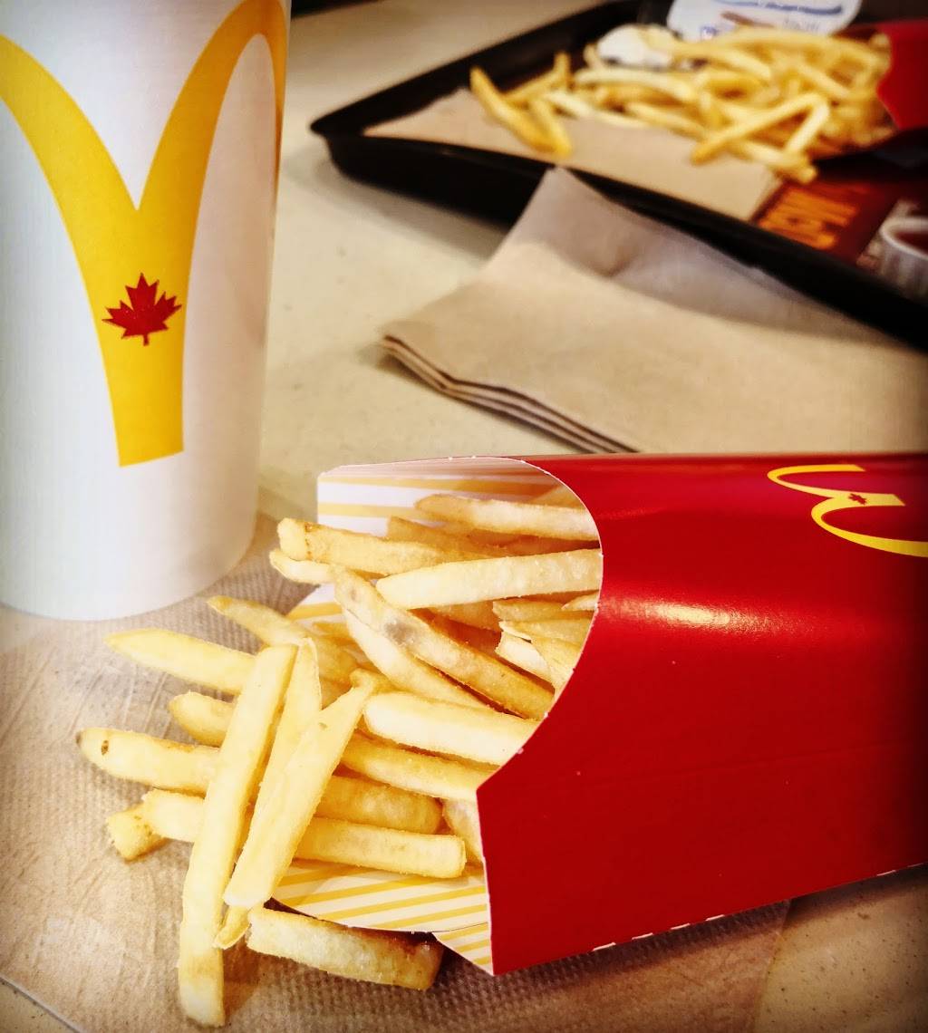 McDonalds | cafe | 120 Thames St N, Ingersoll, ON N5C 4B1, Canada | 5194850850 OR +1 519-485-0850