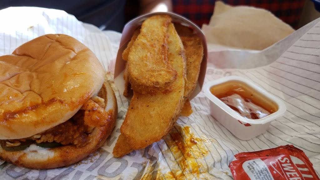 KFC | restaurant | 2040 N Main St, Salinas, CA 93906, USA | 8314495069 OR +1 831-449-5069