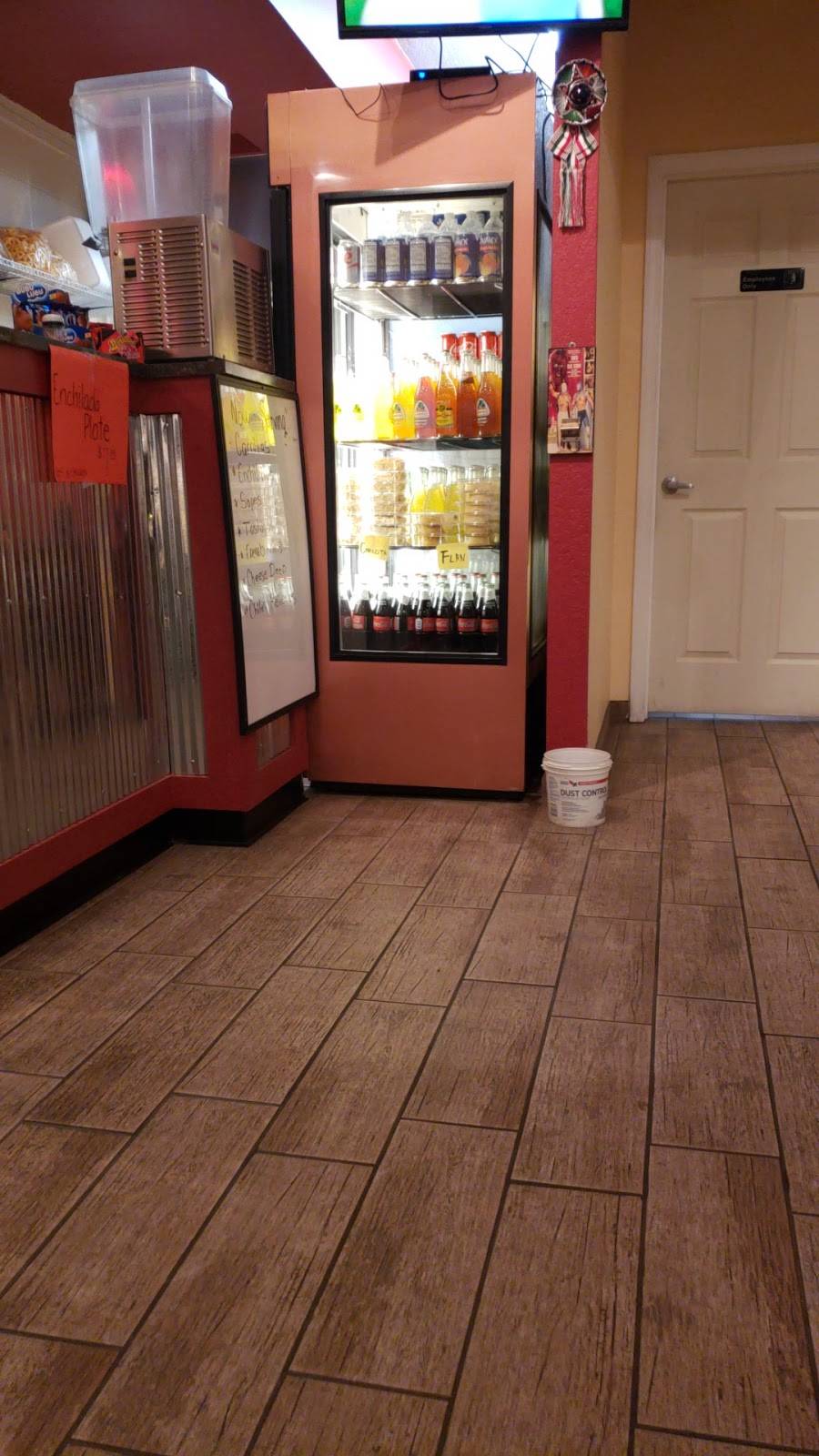 La Casita Mexican Restaurant | restaurant | 3032 SE 6th Ave, Topeka, KS 66607, USA | 7855062908 OR +1 785-506-2908