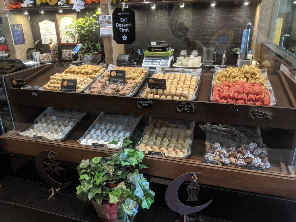 Paramount Fine Foods | restaurant | 3184 Dougall Ave Unit A5, Windsor, ON N9E 1S6, Canada | 5199159020 OR +1 519-915-9020