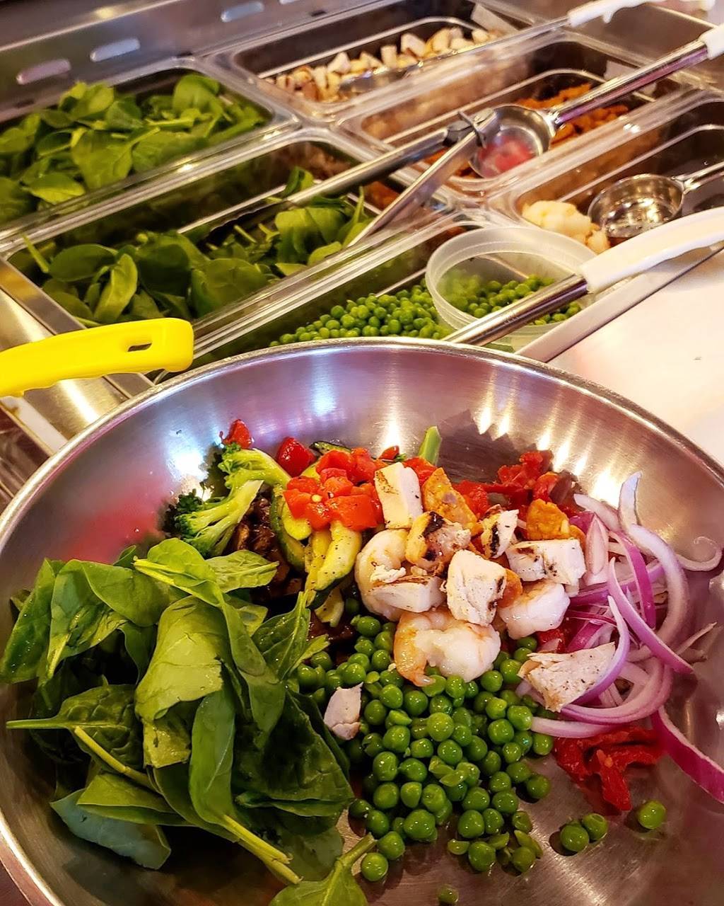 Presto Fast Italian- Central Market | restaurant | 34 W Philadelphia St, York, PA 17401, USA | 7178044118 OR +1 717-804-4118