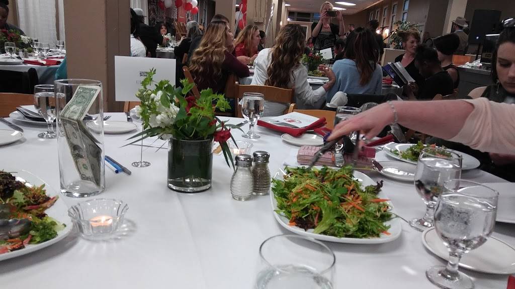 Plates Cafe | restaurant | 14 Business Park Way # 149, Sacramento, CA 95828, USA | 9163812233 OR +1 916-381-2233