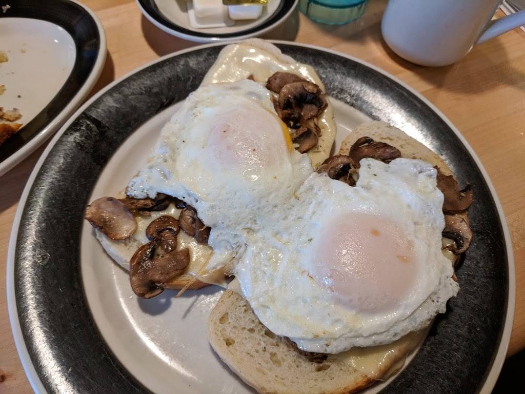 Shawsheen Luncheonette | restaurant | 3 Lowell St, Andover, MA 01810, USA | 9784759750 OR +1 978-475-9750