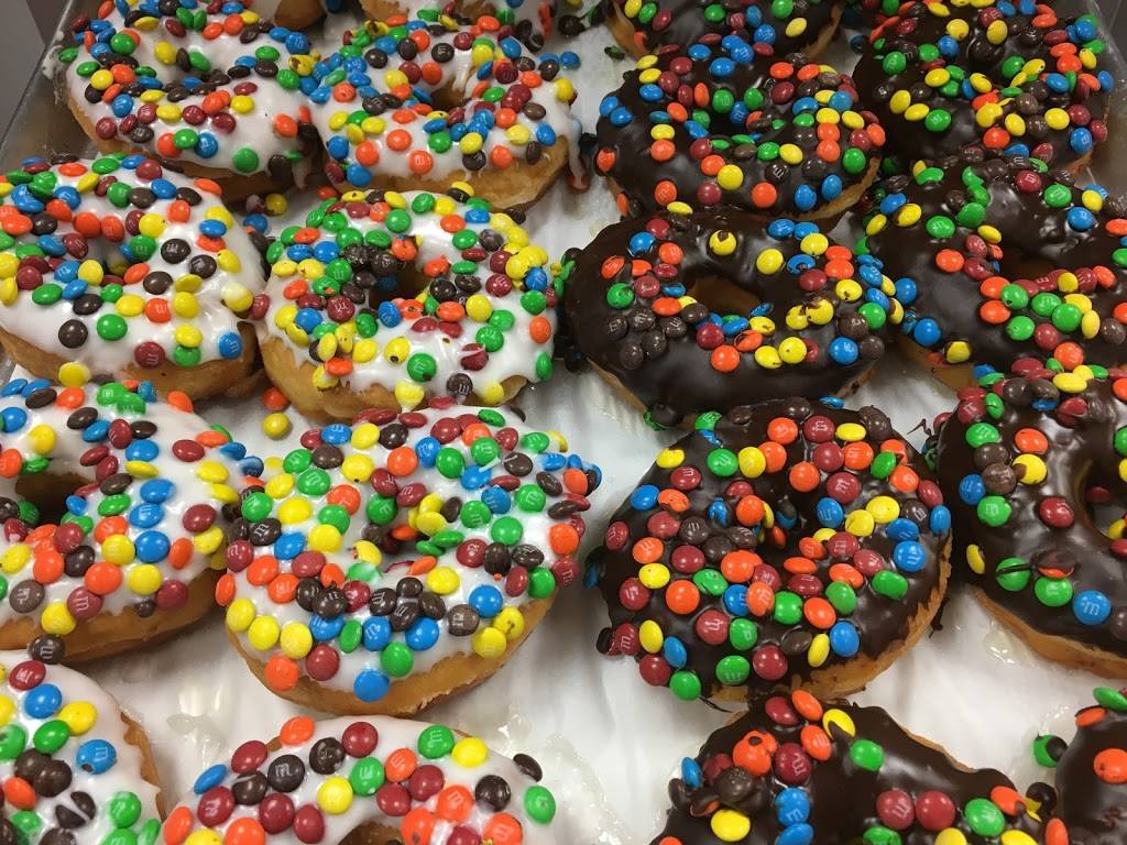 Heavenly Donuts | restaurant | 404 S Mayo Trail Unit 4, Pikeville, KY 41501, USA | 6067667272 OR +1 606-766-7272