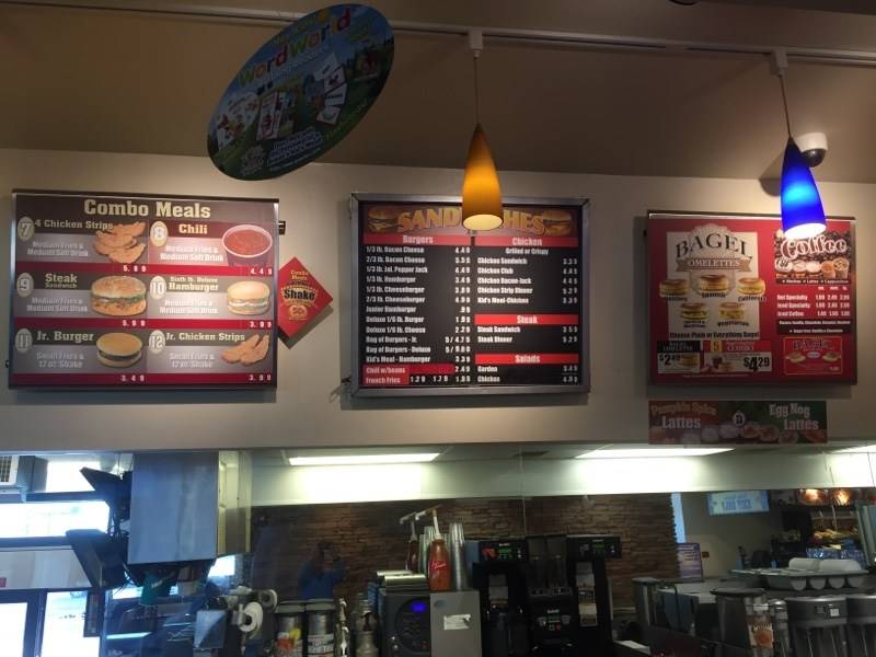 Braums Ice Cream & Burger Restaurant | restaurant | 2223 W 21st St, Wichita, KS 67203, USA | 3168219655 OR +1 316-821-9655