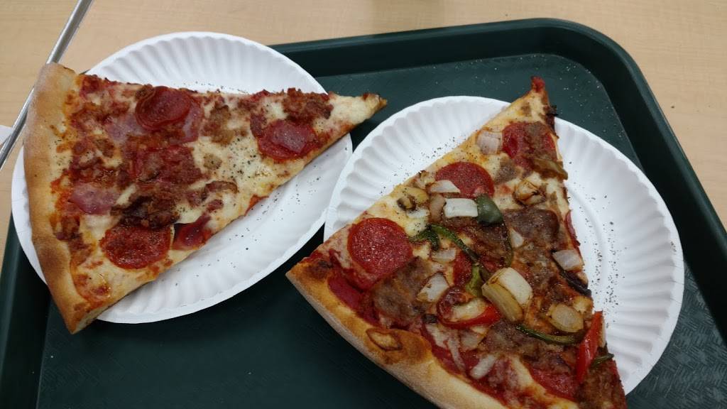 Famous Original Ray’s Pizza | restaurant | 204 9th Ave, New York, NY 10011, USA | 2122431129 OR +1 212-243-1129