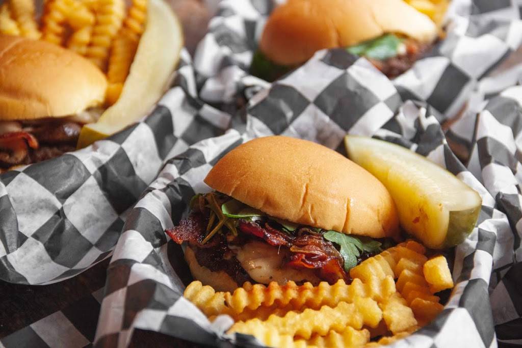 Jack Browns Beer & Burger Joint Edgehill | restaurant | 1201 Villa Pl Suite 102, Nashville, TN 37212, USA | 6157396429 OR +1 615-739-6429