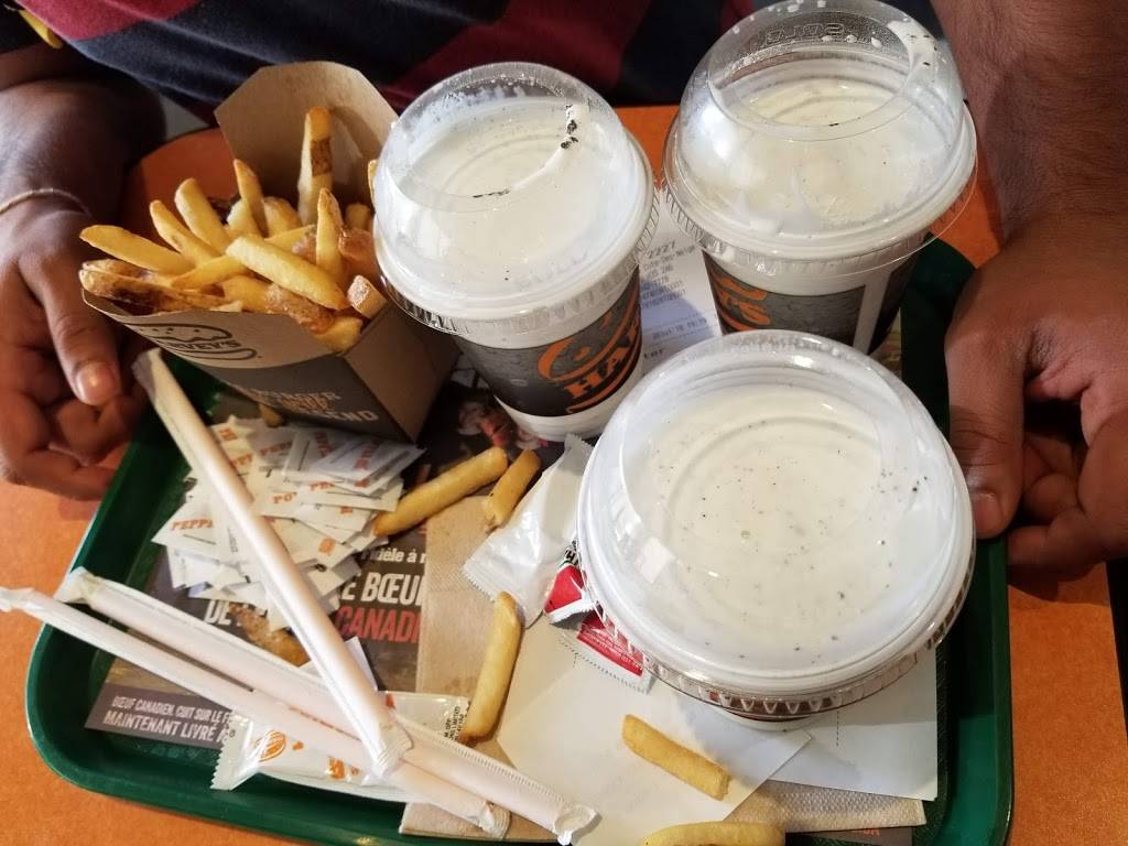 Harveys | restaurant | 6775 Chemin de la Côte-des-Neiges, Montréal, QC H3S 2B5, Canada | 5143427778 OR +1 514-342-7778