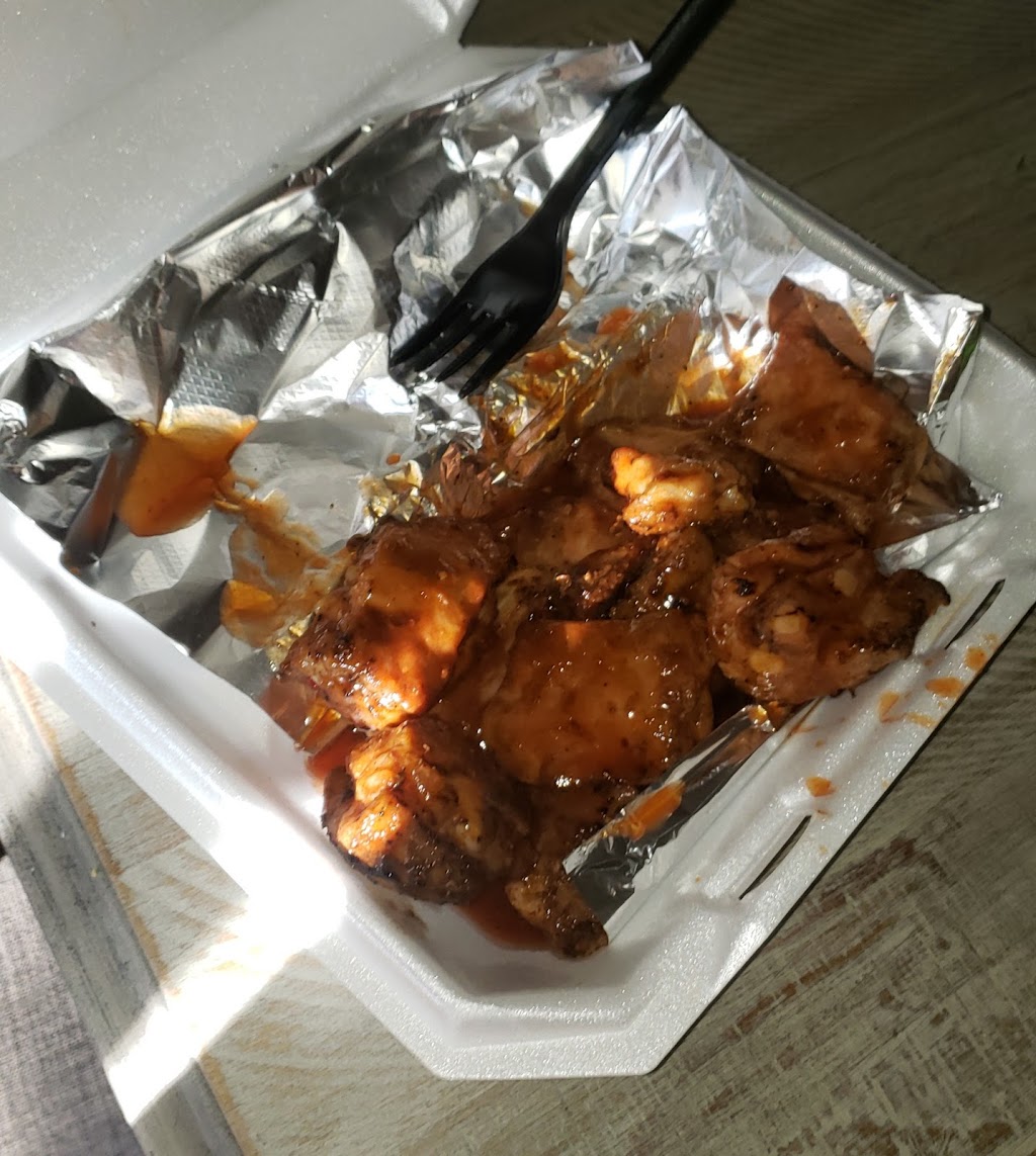 Big Earls BBQ | restaurant | 5665 Midland Rd, Freeland, MI 48623, USA | 9892453393 OR +1 989-245-3393