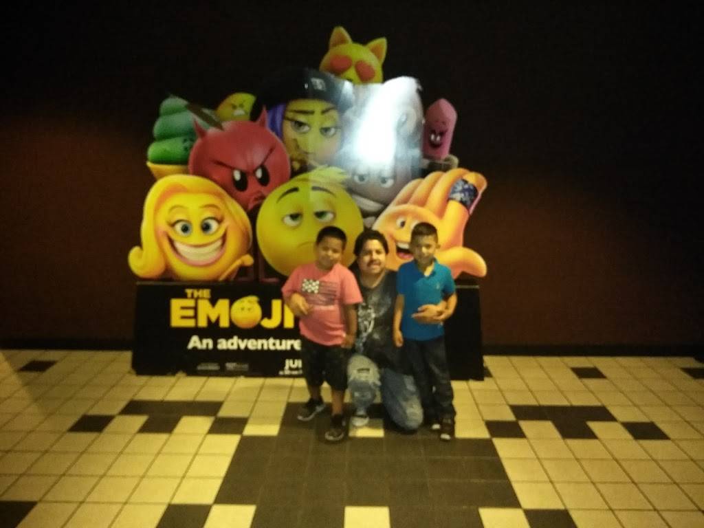 Cinemark Hollywood USA Movies 15 | meal takeaway | 4040 S Shiloh Rd, Garland, TX 75041, USA | 9728401026 OR +1 972-840-1026