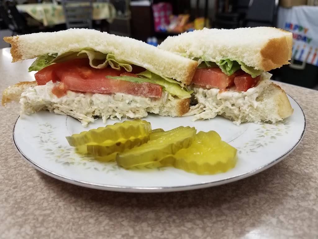 Lakes To Florida Grill | restaurant | 2522 Grayson Turnpike, Wytheville, VA 24382, USA | 2762270891 OR +1 276-227-0891