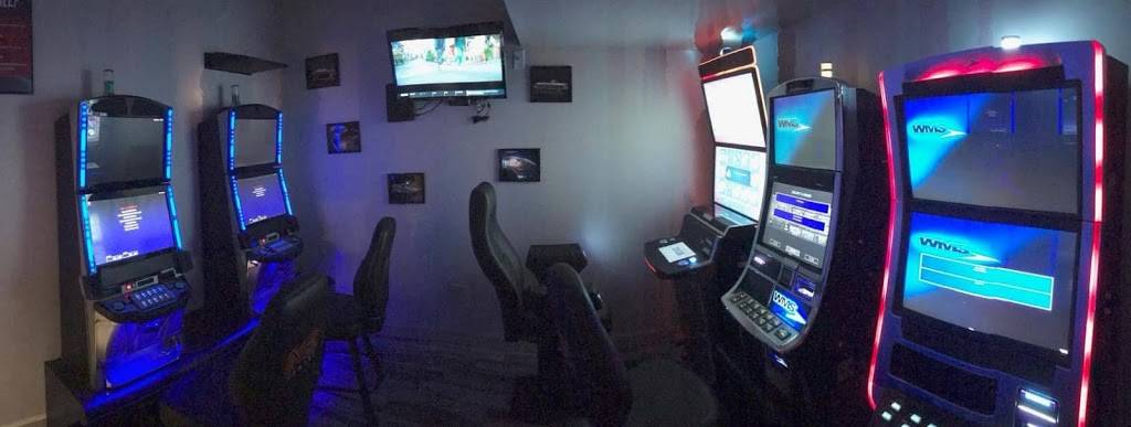 Prairie Fire Grill | restaurant | 206 S Vine St, Heyworth, IL 61745, USA | 3094739000 OR +1 309-473-9000