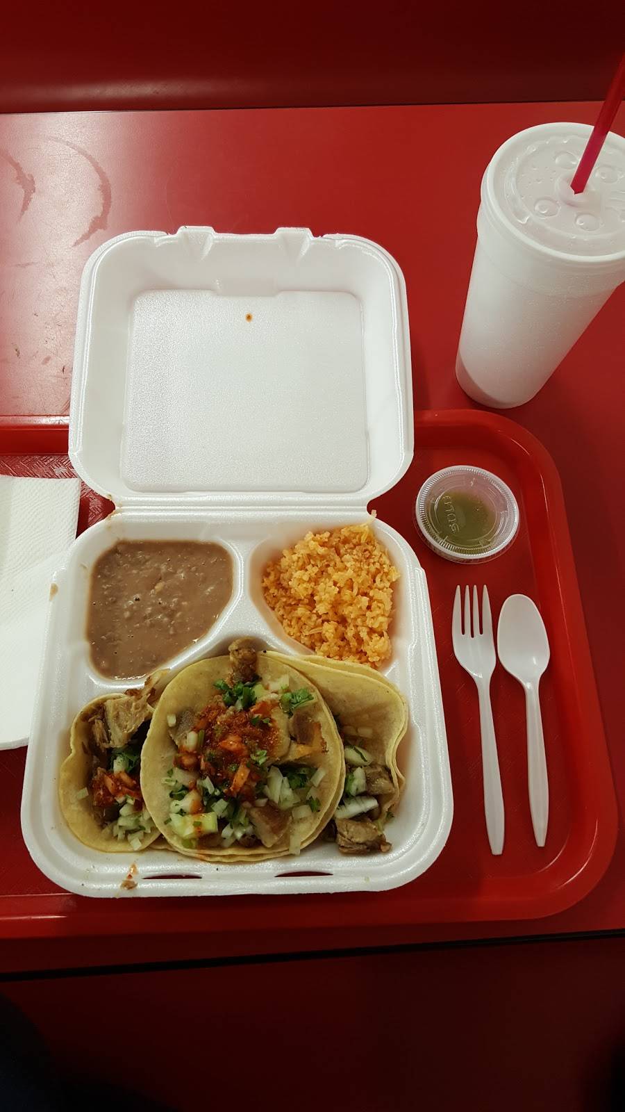 Tacos La Villa | restaurant | 1401 N Chester Ave, Bakersfield, CA 93308, USA | 6613921352 OR +1 661-392-1352