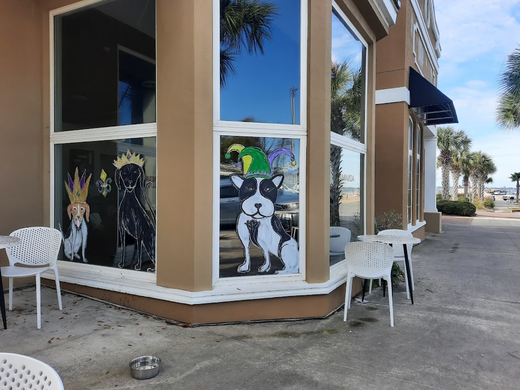 Amavida Coffee Roasters - St. Andrews | cafe | 2997 W 10th St, Panama City, FL 32401, USA | 8503872047 OR +1 850-387-2047