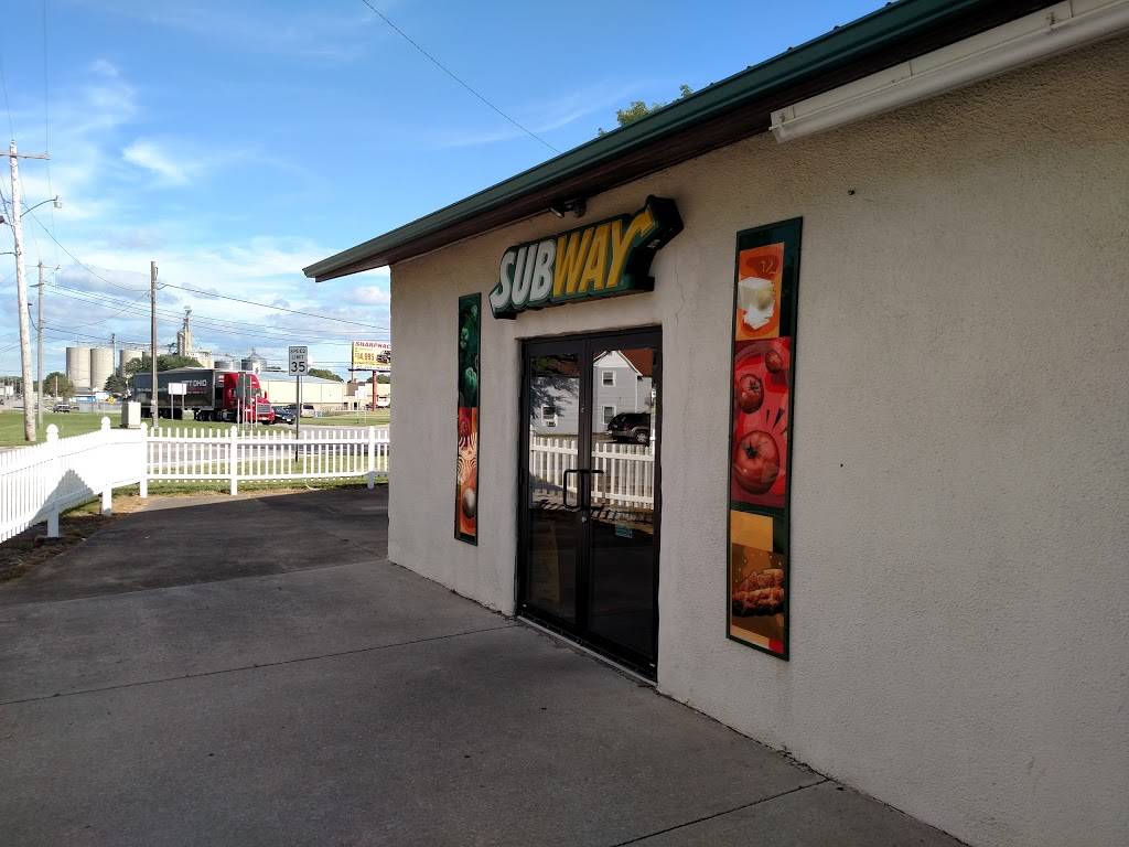Subway | restaurant | 271 Sandusky St, Monroeville, OH 44847, USA | 4194652500 OR +1 419-465-2500