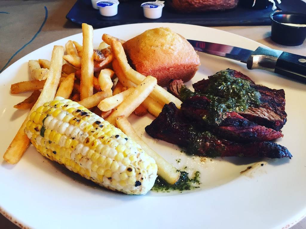 Montanas | restaurant | 1377 Harmony Rd N, Oshawa, ON L1H 7K5, Canada | 9054292022 OR +1 905-429-2022