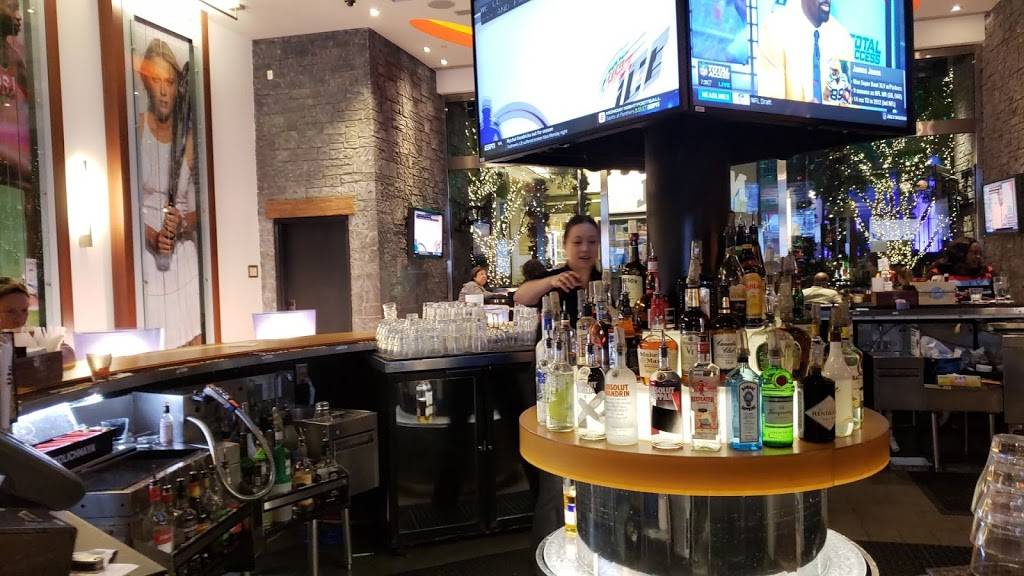 National Pastime Sports Bar & Grill | restaurant | 201 Waterfront St, Oxon Hill, MD 20745, USA | 3019654000 OR +1 301-965-4000