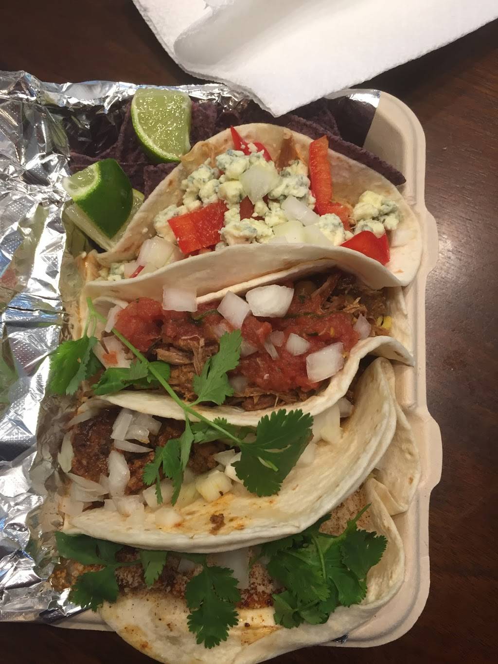 Taco Spot on 6 | restaurant | 664 Mid-Cape Hwy, Andover, CT 06232, USA | 8609858622 OR +1 860-985-8622