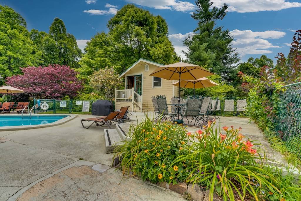 Echo Mountain Inn | restaurant | 2849 Laurel Park Hwy, Laurel Park, NC 28739, USA | 8286939626 OR +1 828-693-9626