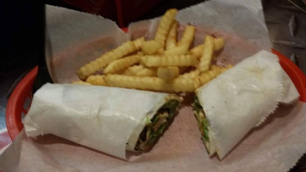 Road Dawgs Saloon | restaurant | 13010 W State Rd 84, Davie, FL 33325, USA | 9545331149 OR +1 954-533-1149