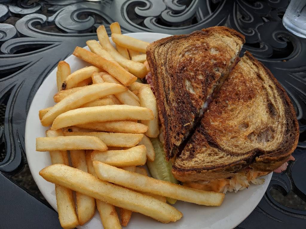 Slippery Noodle Inn | restaurant | 372 S Meridian St, Indianapolis, IN 46225, USA | 3176316974 OR +1 317-631-6974