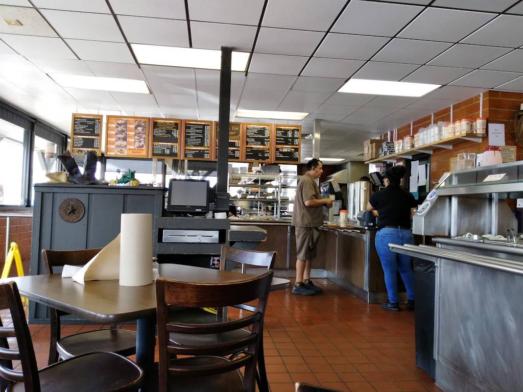 Bill Miller Bar-B-Q | restaurant | 1720 N New Braunfels Ave, San Antonio, TX 78208, USA | 2102244884 OR +1 210-224-4884