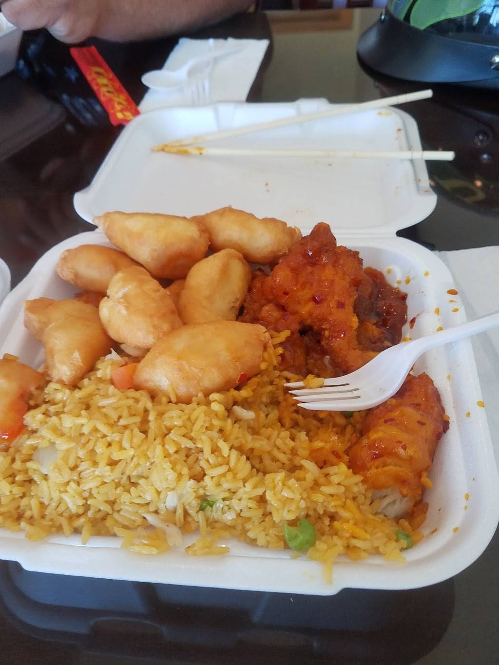 Golden Panda | restaurant | 680 US-29 #220, Athens, GA 30601, USA | 7063538888 OR +1 706-353-8888