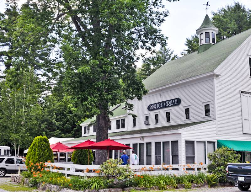 Squam Lakeside Farm | restaurant | 1002 NH-25, Holderness, NH 03245, USA | 6039682121 OR +1 603-968-2121