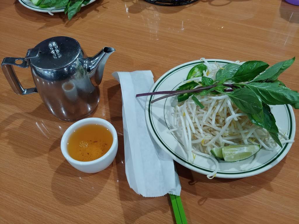 Pho Viet 2 | restaurant | 1589 W El Camino Ave Ste 105, Sacramento, CA 95833, USA | 9169252138 OR +1 916-925-2138