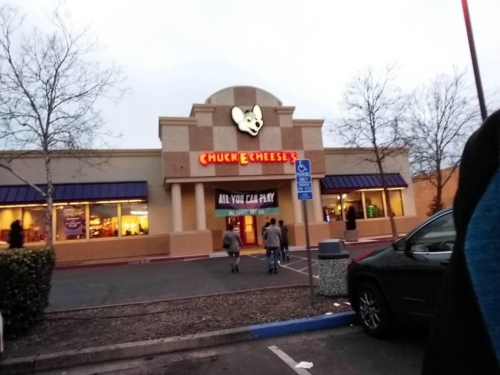 Chuck E. Cheeses | restaurant | 601 Rohnert Park Expy, Rohnert Park, CA 94928, USA | 7075861949 OR +1 707-586-1949