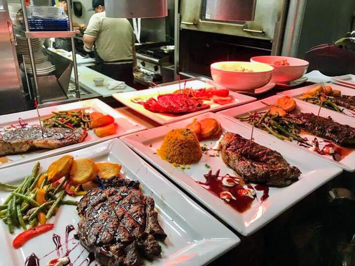 Blue Moon Lounge | restaurant | 7201 Little River Turnpike, Annandale, VA 22003, USA | 5713781011 OR +1 571-378-1011