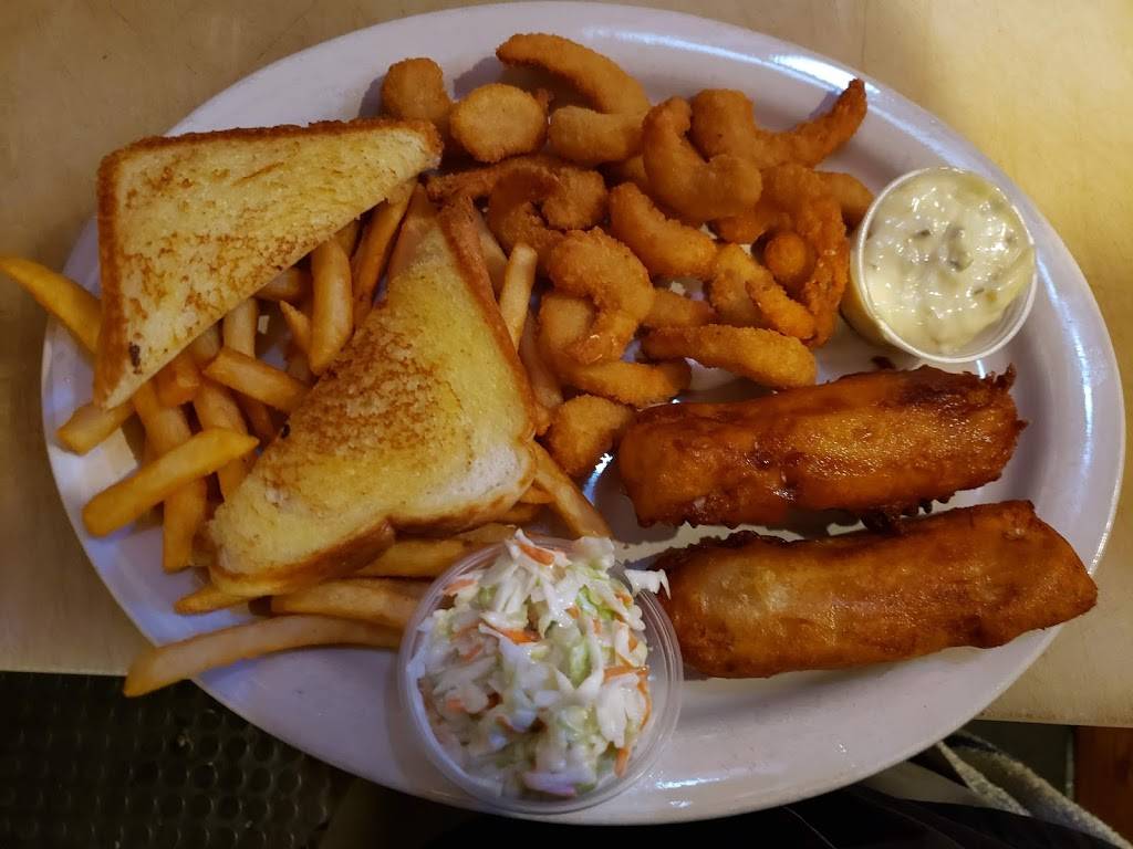 Ras On Main | restaurant | 855 Davis St, Hammond, WI 54015, USA | 7157965270 OR +1 715-796-5270