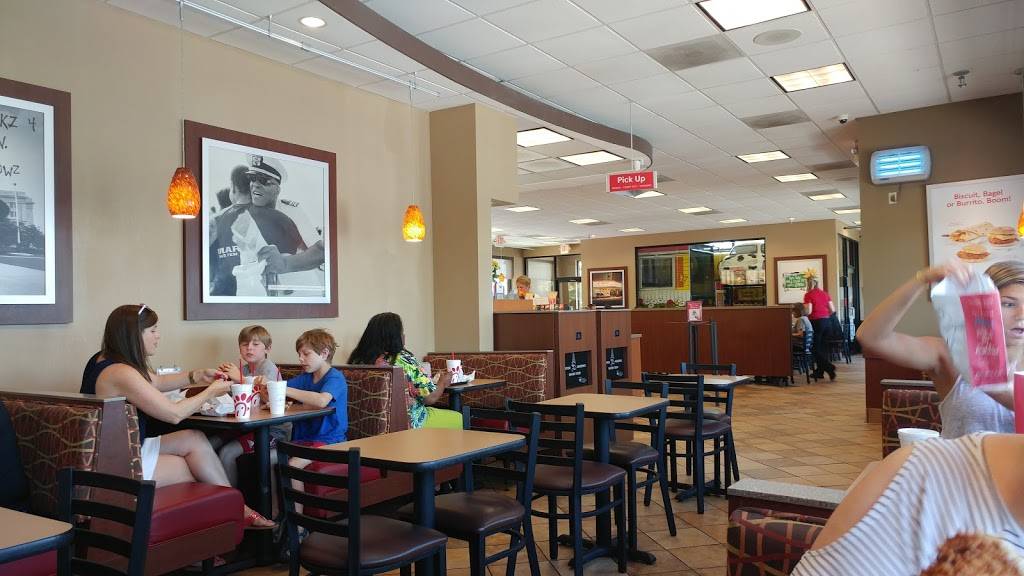 Chick-fil-A | restaurant | 17365 Chesterfield Airport Rd, Chesterfield, MO 63005, USA | 6365366933 OR +1 636-536-6933