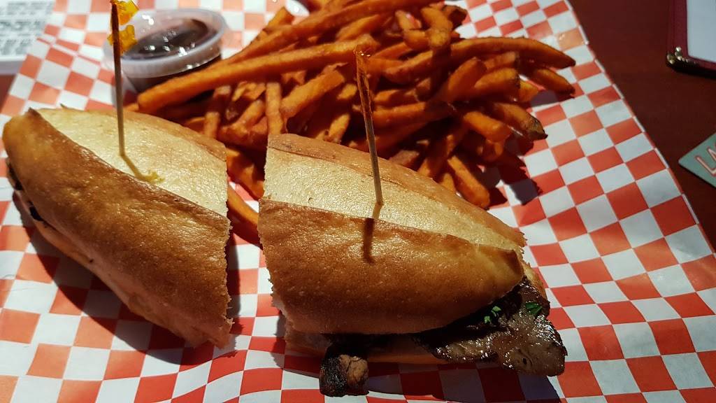 SmokeEaters Hot Wings | meal takeaway | 29 S 3rd St, San Jose, CA 95113, USA | 4082939976 OR +1 408-293-9976