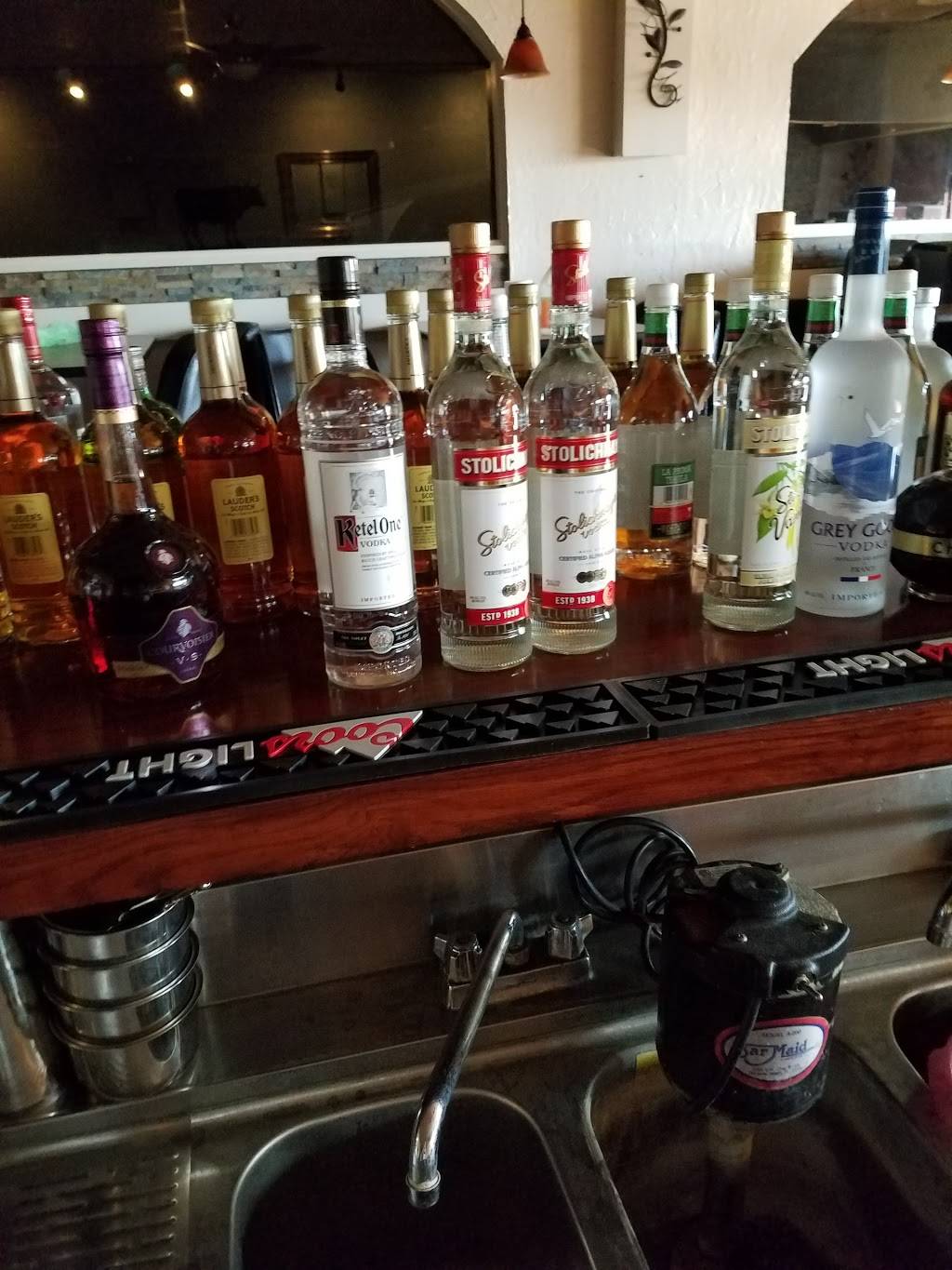 The Rib Cage | restaurant | 144 Chesterfield Ln, Maumee, OH 43537, USA | 4198870828 OR +1 419-887-0828