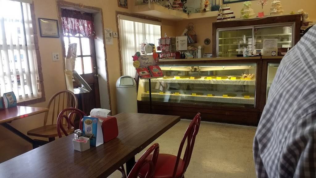 Andrea Quality Cheesecake | cafe | 6020 Edgewater Dr, Orlando, FL 32810, USA | 4072912490 OR +1 407-291-2490