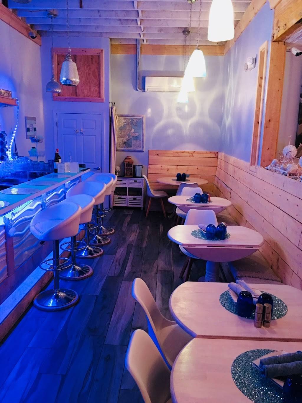 GoGo on the Ocean | restaurant | 561 Shirley St, Winthrop, MA 02152, USA | 6178468866 OR +1 617-846-8866