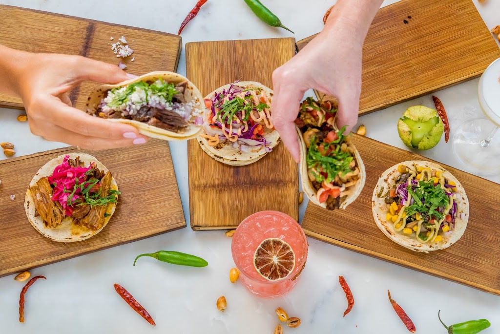 Hot Lime Craft Tacos | restaurant | 115 NW 6th St, Fort Lauderdale, FL 33311, USA | 7862689795 OR +1 786-268-9795