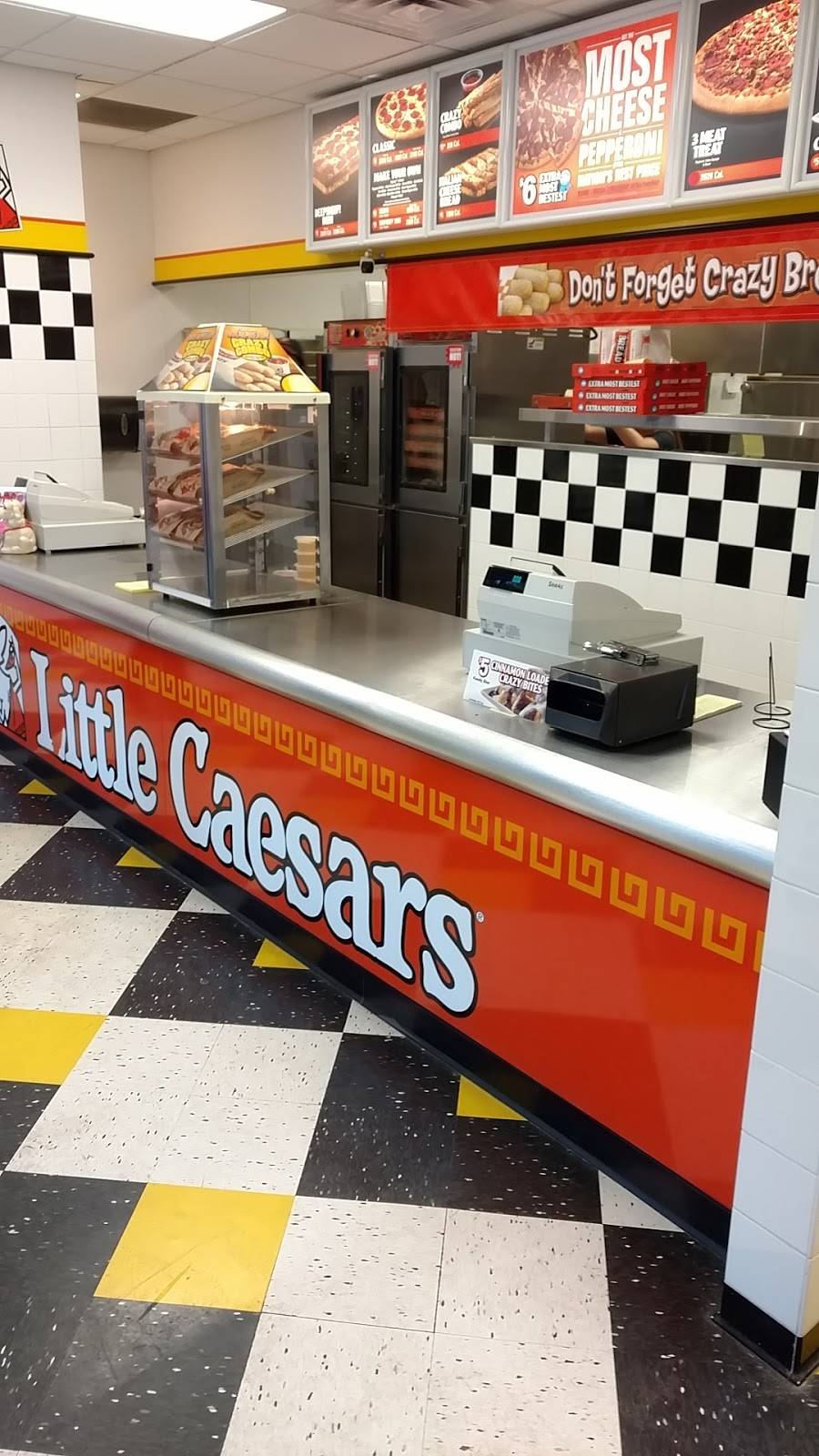 Little Caesars Pizza | meal takeaway | 1053 W, Winneconne Ave, Neenah, WI 54956, USA | 9207270050 OR +1 920-727-0050
