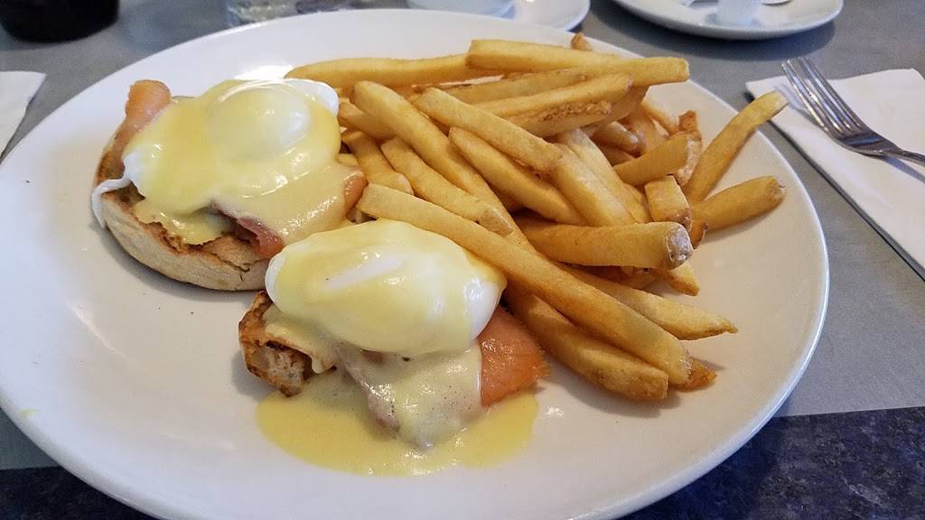 Landmark Diner | restaurant | 1027 Northern Blvd, Roslyn, NY 11576, USA | 5166274830 OR +1 516-627-4830