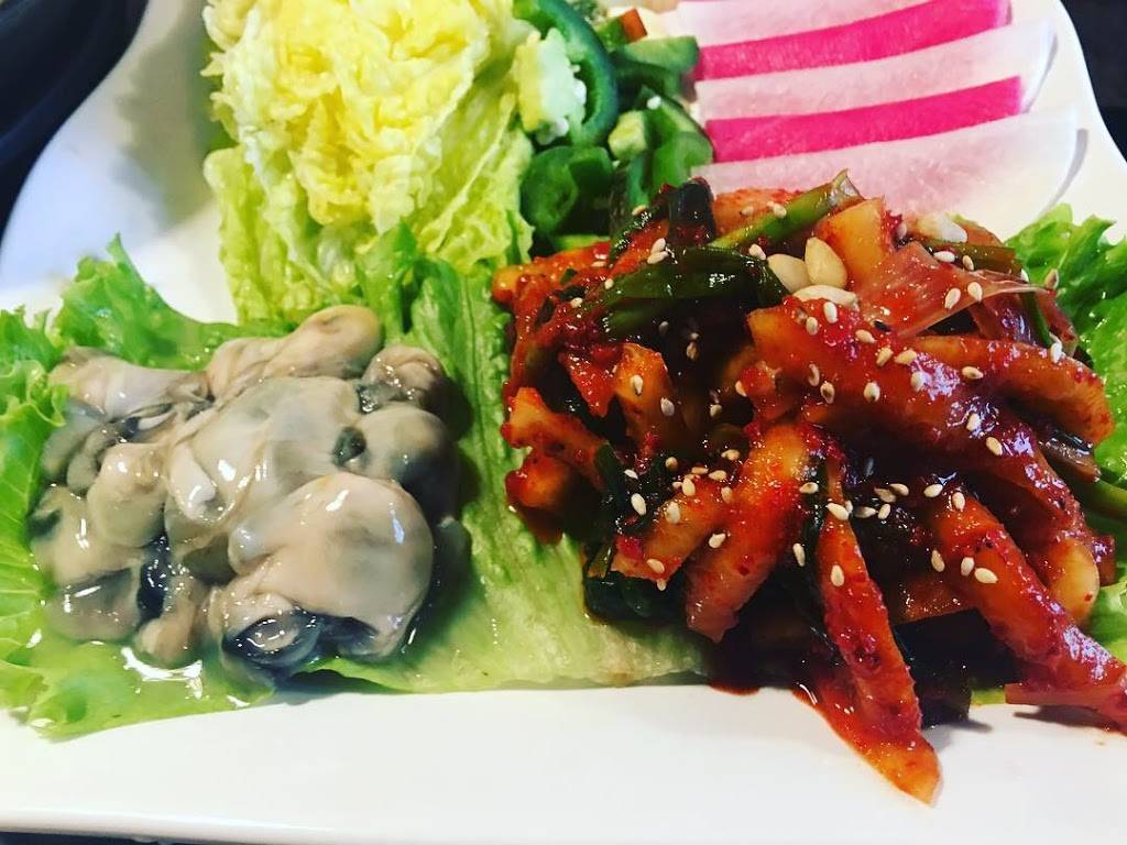 Haewadall | restaurant | 9626 N Milwaukee Ave, Niles, IL 60714, USA | 8475810524 OR +1 847-581-0524