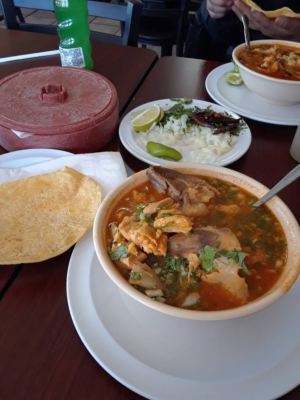 La Guerrerense Cocina Mexicana | restaurant | 4758 W Fullerton Ave, Chicago, IL 60639, USA | 7736616075 OR +1 773-661-6075