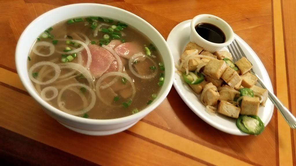 Pho B&B Vietnamese Cuisine | restaurant | 1908 S Air Depot Blvd, Midwest City, OK 73110, USA | 4055822500 OR +1 405-582-2500