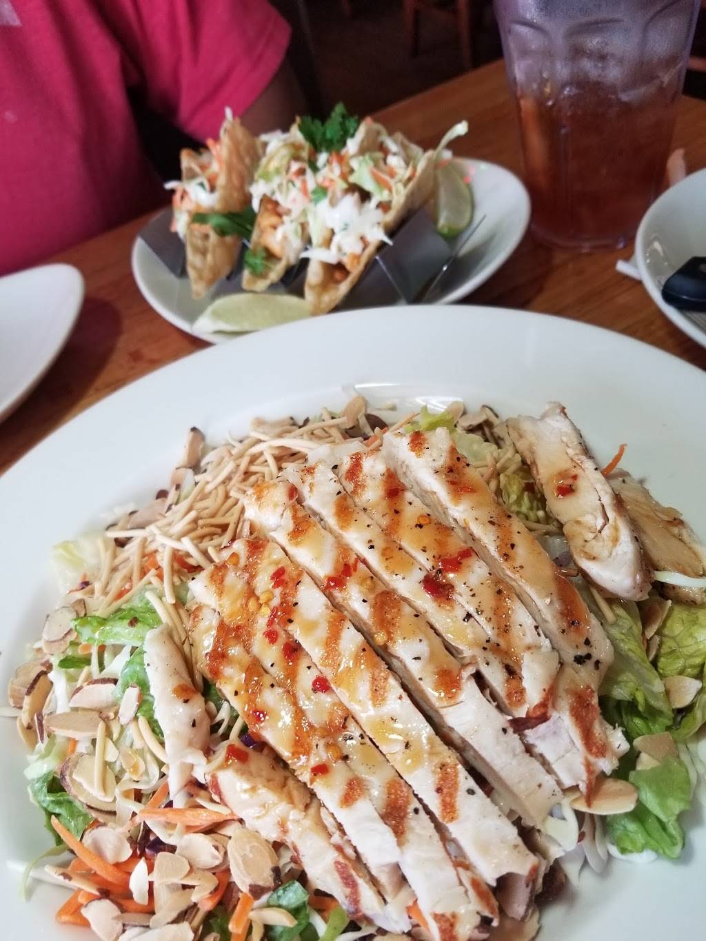 Applebees Grill + Bar | restaurant | 6211 NW Cache Rd, Lawton, OK 73505, USA | 5805368600 OR +1 580-536-8600