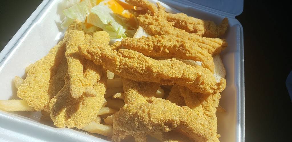 Toms Seafood | restaurant | 6025 Greenwell St, Baton Rouge, LA 70812, USA | 2253573539 OR +1 225-357-3539