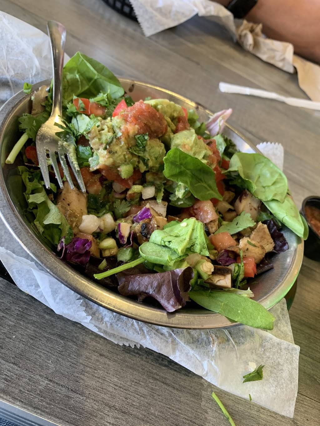 Überrito | restaurant | 700 Baybrook Mall F162, Friendswood, TX 77546, USA | 3462302001 OR +1 346-230-2001