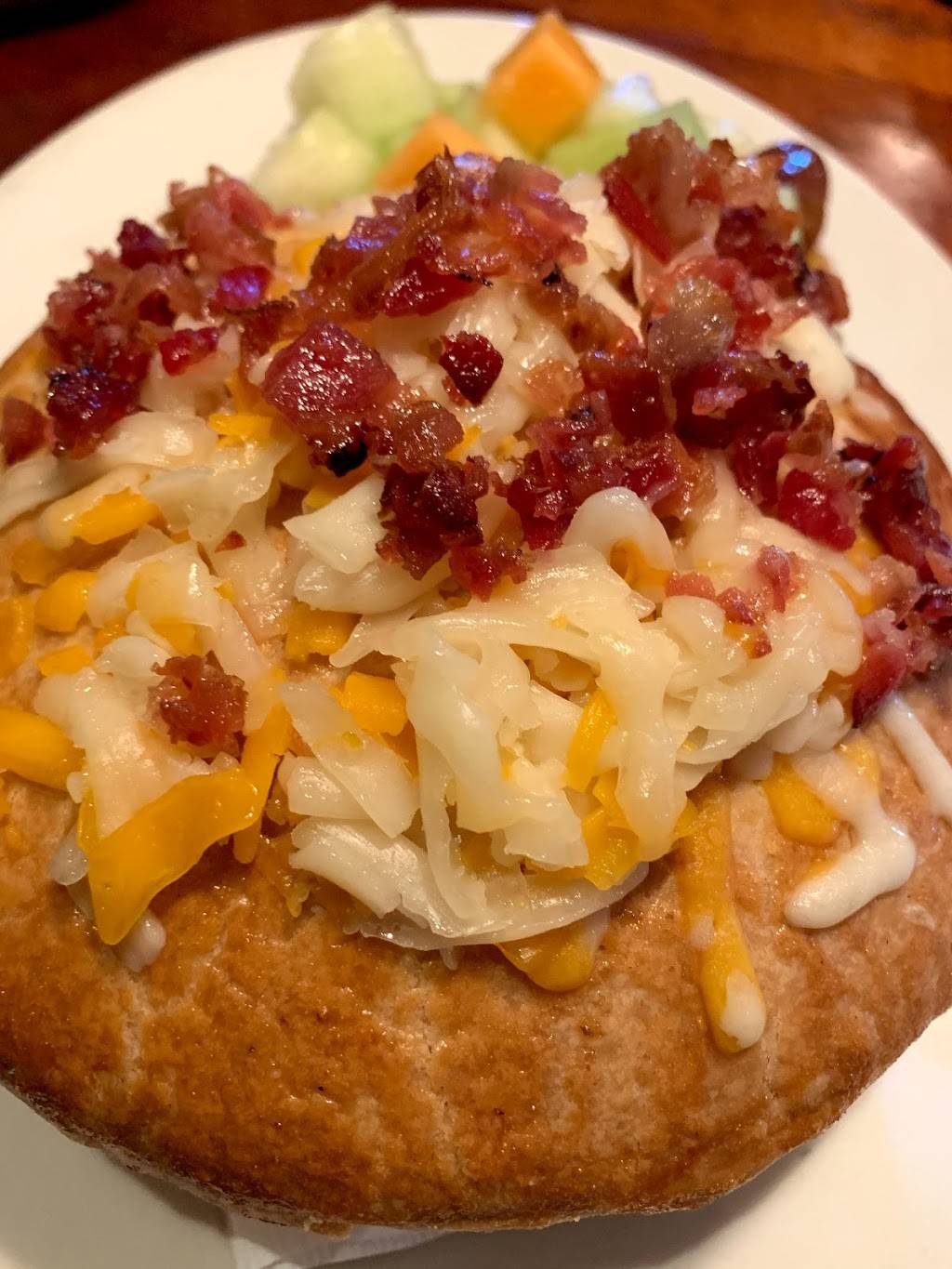 Claim Jumper Restaurants | restaurant | 601 N Green Valley Pkwy, Henderson, NV 89074, USA | 7029330880 OR +1 702-933-0880