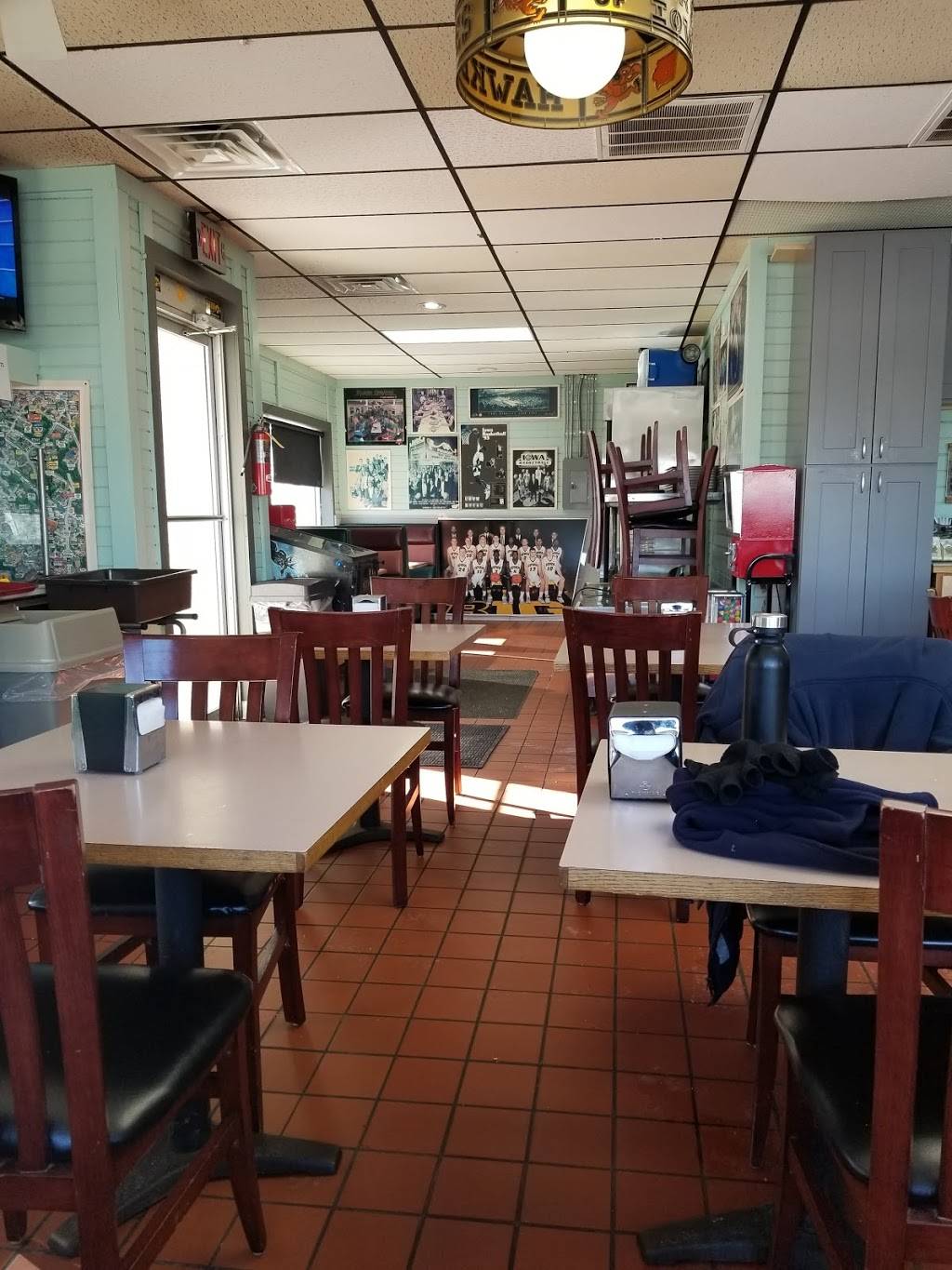 Timmy Flynns Red Pepper Deli & Grill | restaurant | 517 S Riverside Dr, Iowa City, IA 52246, USA | 3193375270 OR +1 319-337-5270