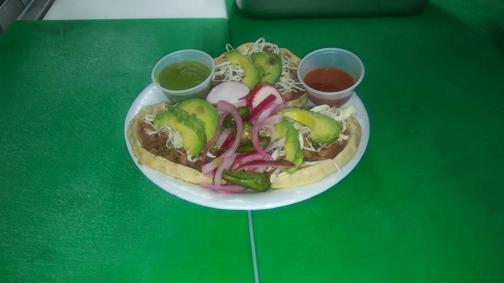 Tacos Giovani.T | restaurant | 11923 Pico Blvd, Los Angeles, CA 90064, USA | 3236748457 OR +1 323-674-8457