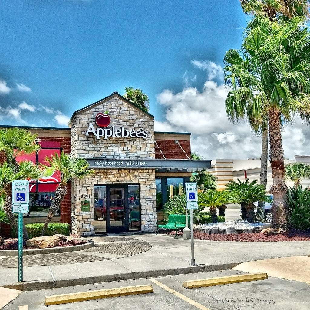 Applebees Grill + Bar | restaurant | 6691 S Padre Island Dr, Corpus Christi, TX 78412, USA | 3619061999 OR +1 361-906-1999